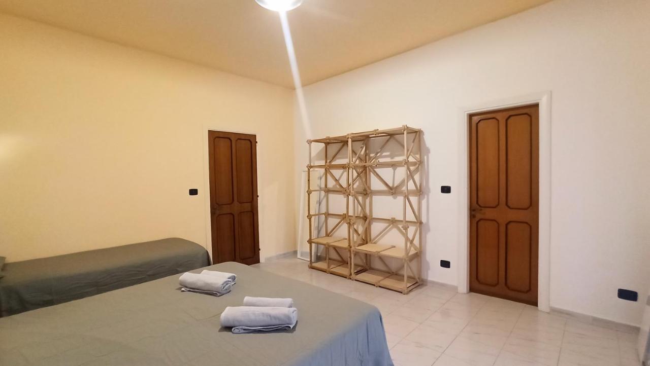 Casa Base Hotel Bari Exterior photo